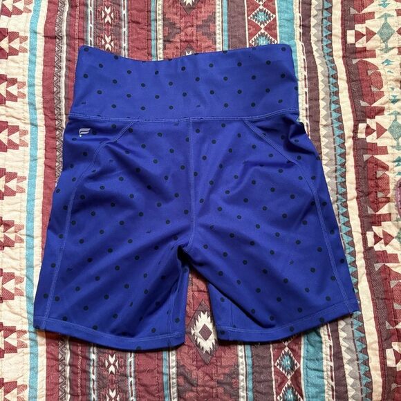 Fabletics polka dot biker shorts size small - Picture 4 of 6